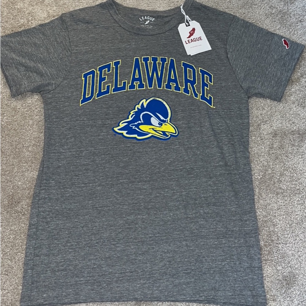 NWT University of Delaware League Women’s Top